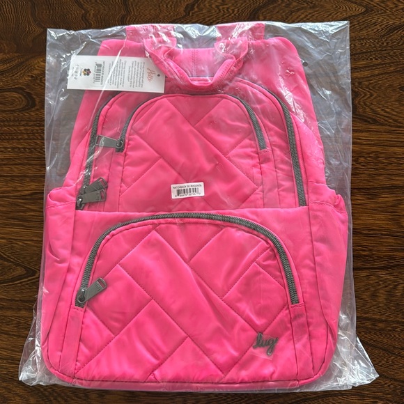 Lug Hatchback SE, Magenta, NWT - Picture 2 of 12